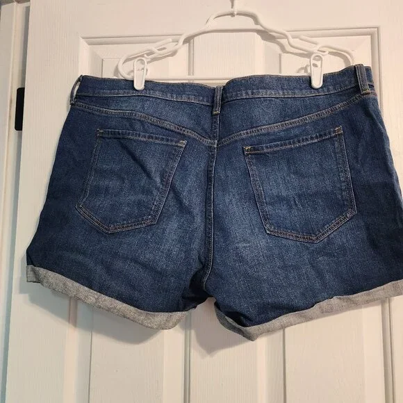 OLD NAVY Denim Boyfriend Jean Shorts Cuffed Distressed Cotton women's size 18 - Picture 2 of 4